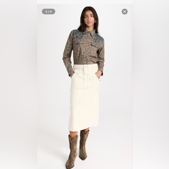 Chic Lightweight Floral Button Down Fique Natalie Shirt - Pom Dot Olive - Picture 9 of 9